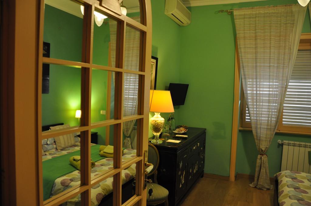 Capocchia House Bed & Breakfast Рим Екстериор снимка