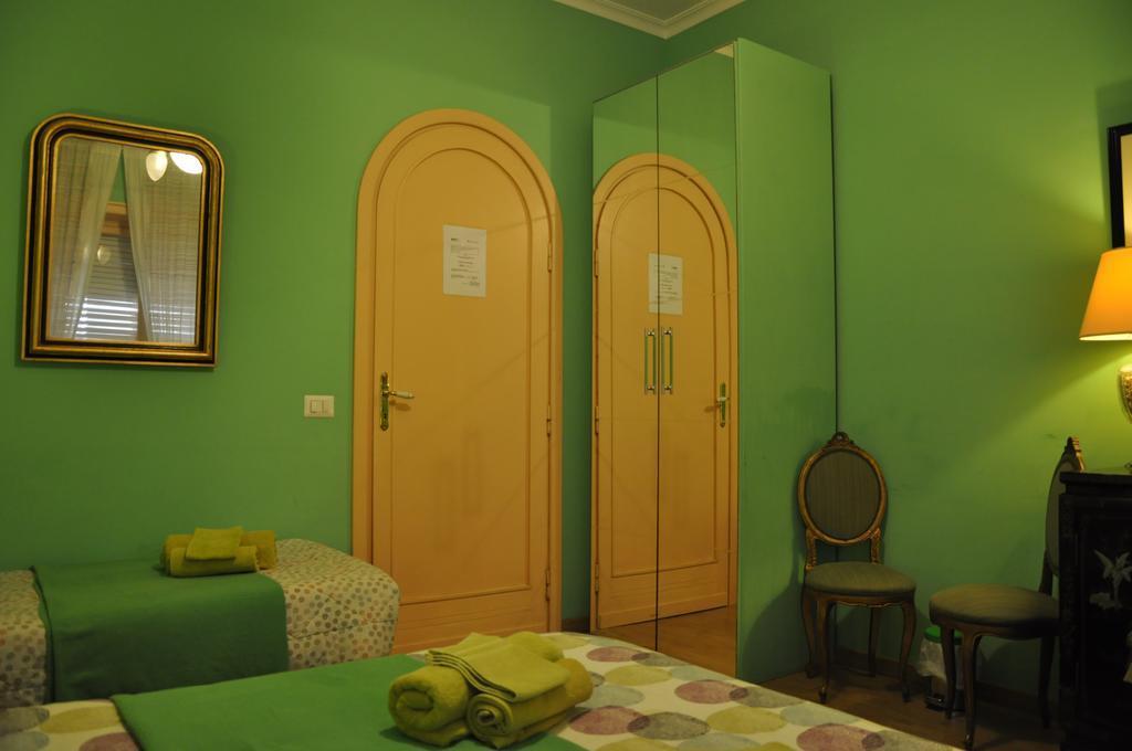 Capocchia House Bed & Breakfast Рим Стая снимка